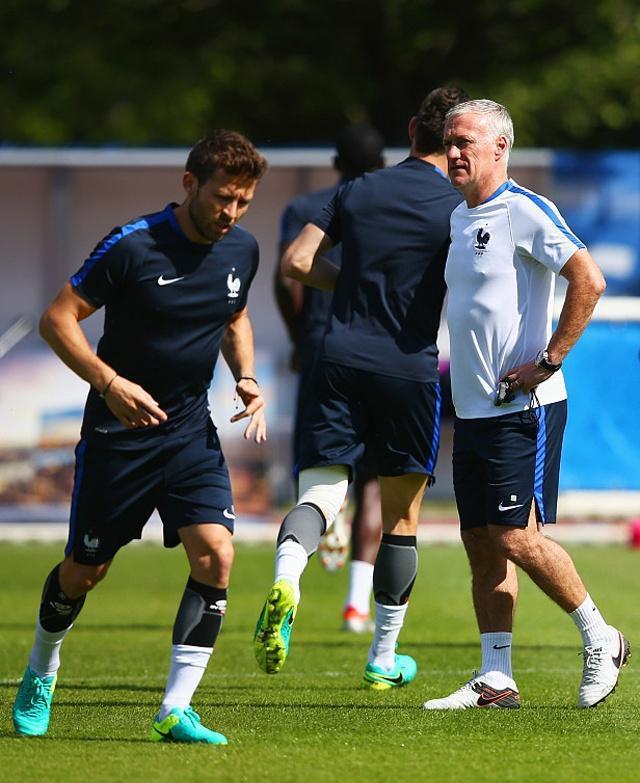 开云体育app-转折点亚特兰大外线爆发转会期托特纳姆备战荷甲，网友：哈登连续十场比赛得分超过关键助攻的简单介绍-开云体育app